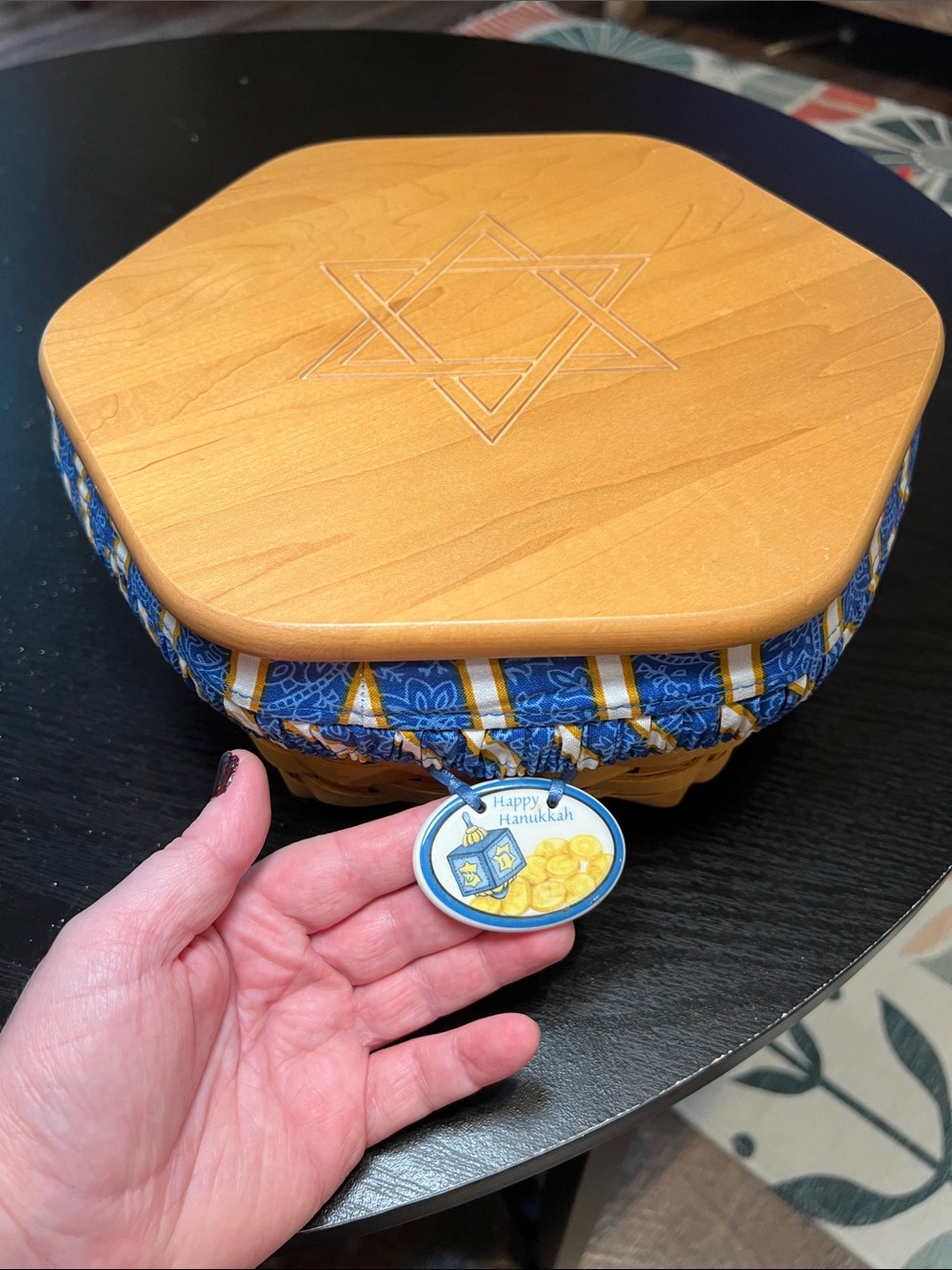Longaberger Hanukkah Basket 2000 Wooden Star of David Lid Fabric Liner Protector